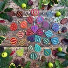 Hanging Christmas baubles