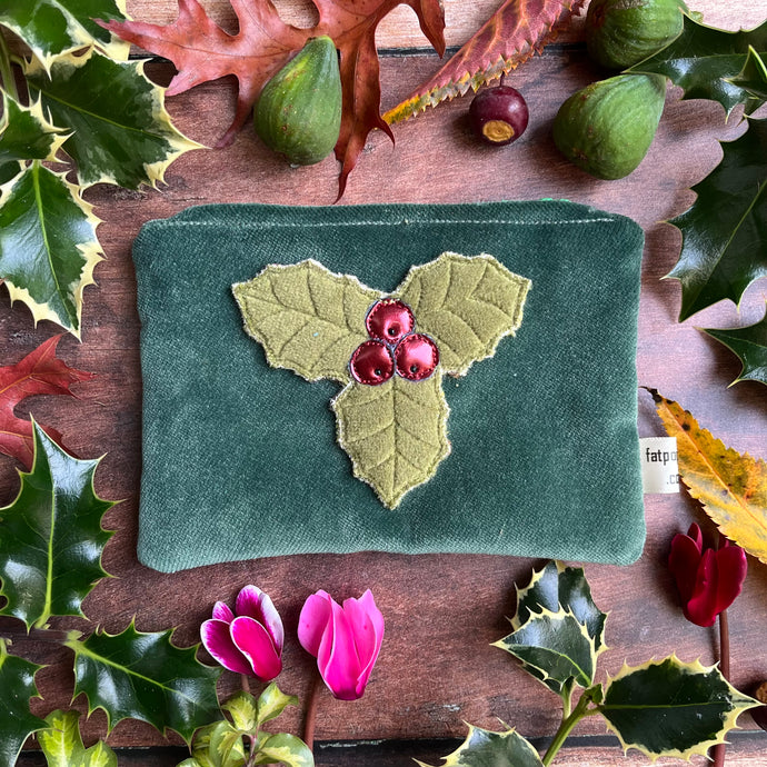 Coin purse - Holly leaf