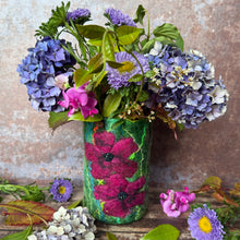 Felt vase - medium
