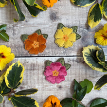 Primrose brooch