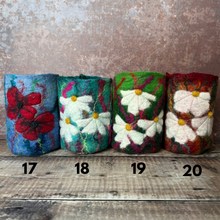 Felt vase - medium